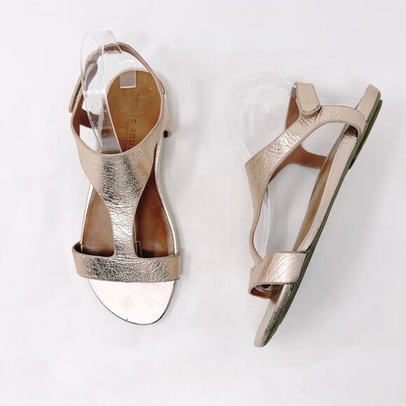 [Gentle Souls] Kenneth Cole Rose Gold Lark Slim T-Strap Open Toe Sandals Sz 9.5M - Picture 2 of 11